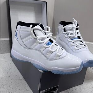 Air Jordan 11 Columbia Blue Size 10.5